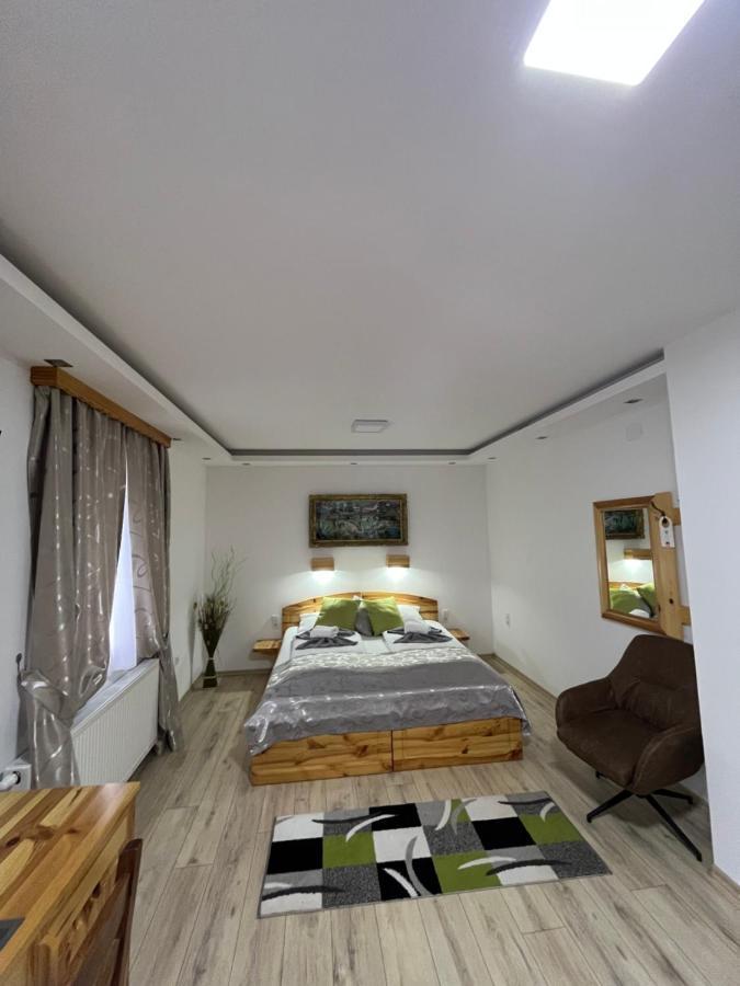 Prijeboj Rustic Inn River المظهر الخارجي الصورة