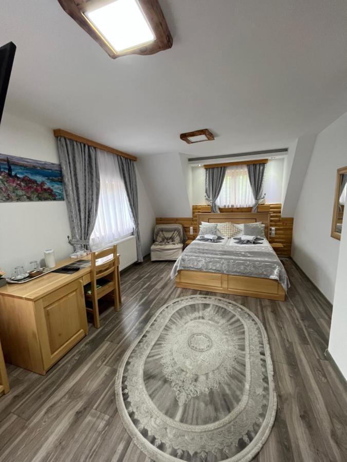 Prijeboj Rustic Inn River المظهر الخارجي الصورة