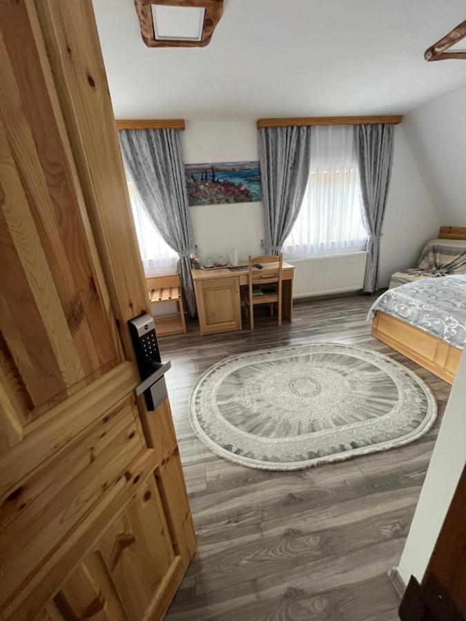 Prijeboj Rustic Inn River المظهر الخارجي الصورة