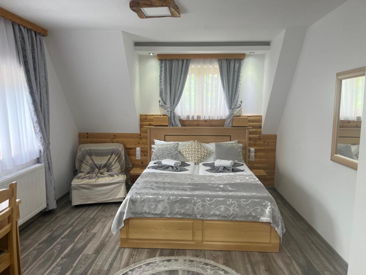 Prijeboj Rustic Inn River المظهر الخارجي الصورة