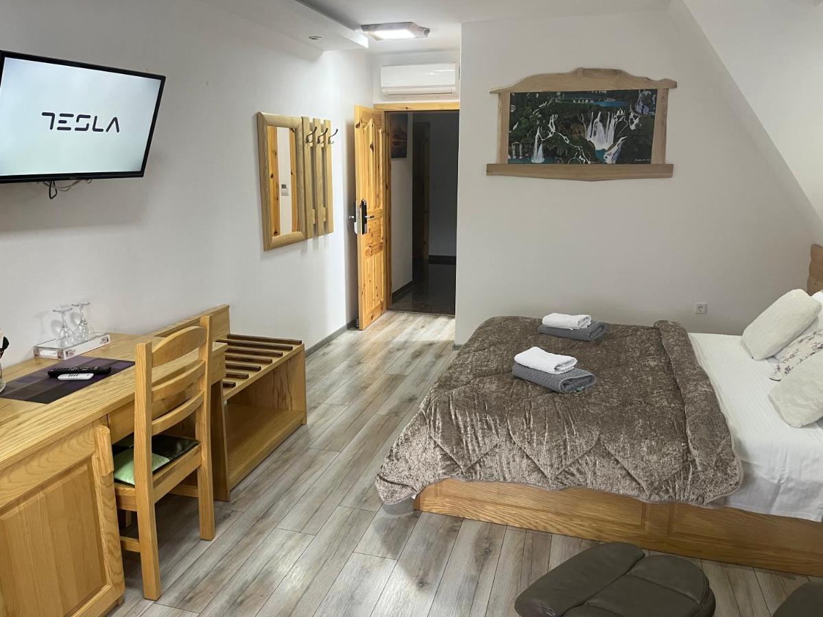 Prijeboj Rustic Inn River المظهر الخارجي الصورة