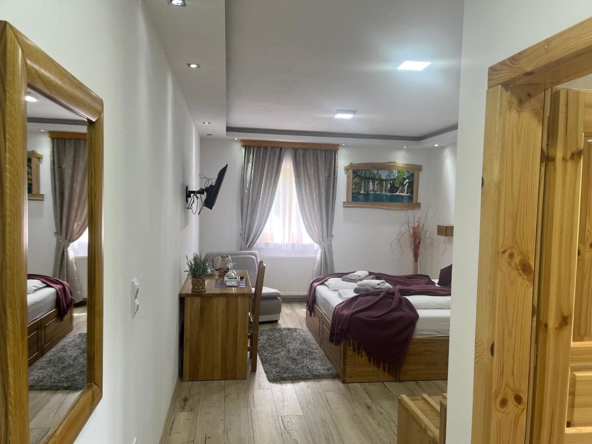 Prijeboj Rustic Inn River المظهر الخارجي الصورة