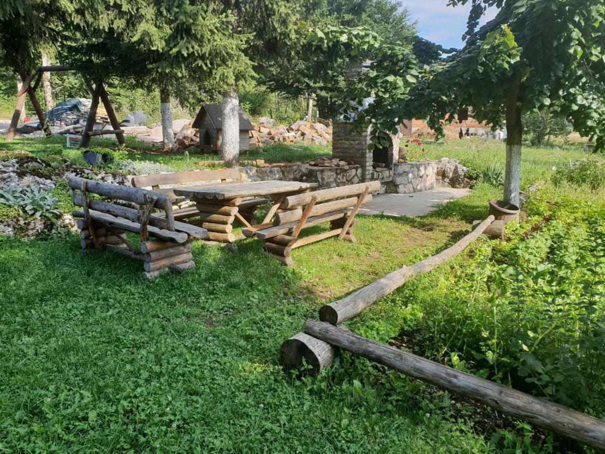 Prijeboj Rustic Inn River المظهر الخارجي الصورة