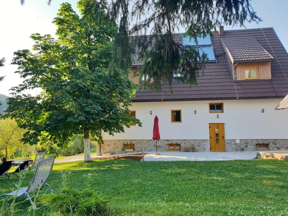 Prijeboj Rustic Inn River المظهر الخارجي الصورة